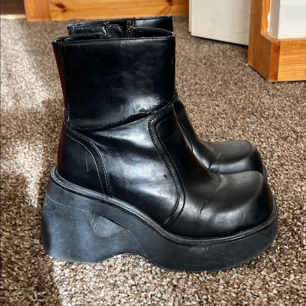 LEI Black Platform Boots vintage y2k! *RARE*